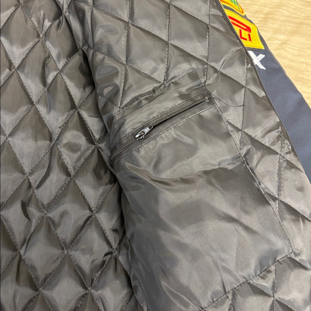 Red Bull Vintage Infinity Racing Jacket - Large - Picture 4 of 6